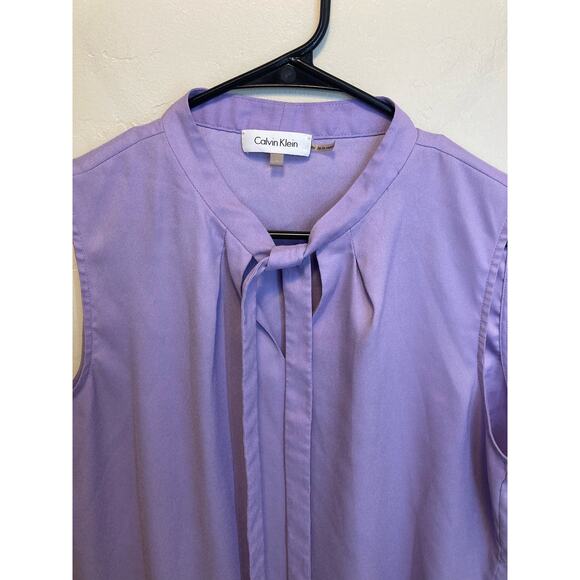 Calvin Klein Sleeveless Lilac Lightweight Tie Collar Spring Blouse Size Large - Picture 3 of 8